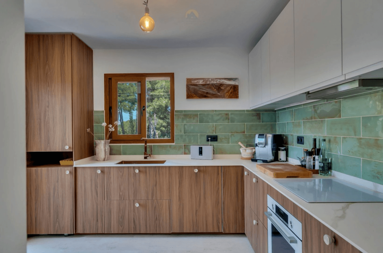 MEDITERRANE VILLA IN EXKLUSIVER LAGE VON JÁVEA – KOMPLETT RENOVIERT 2025