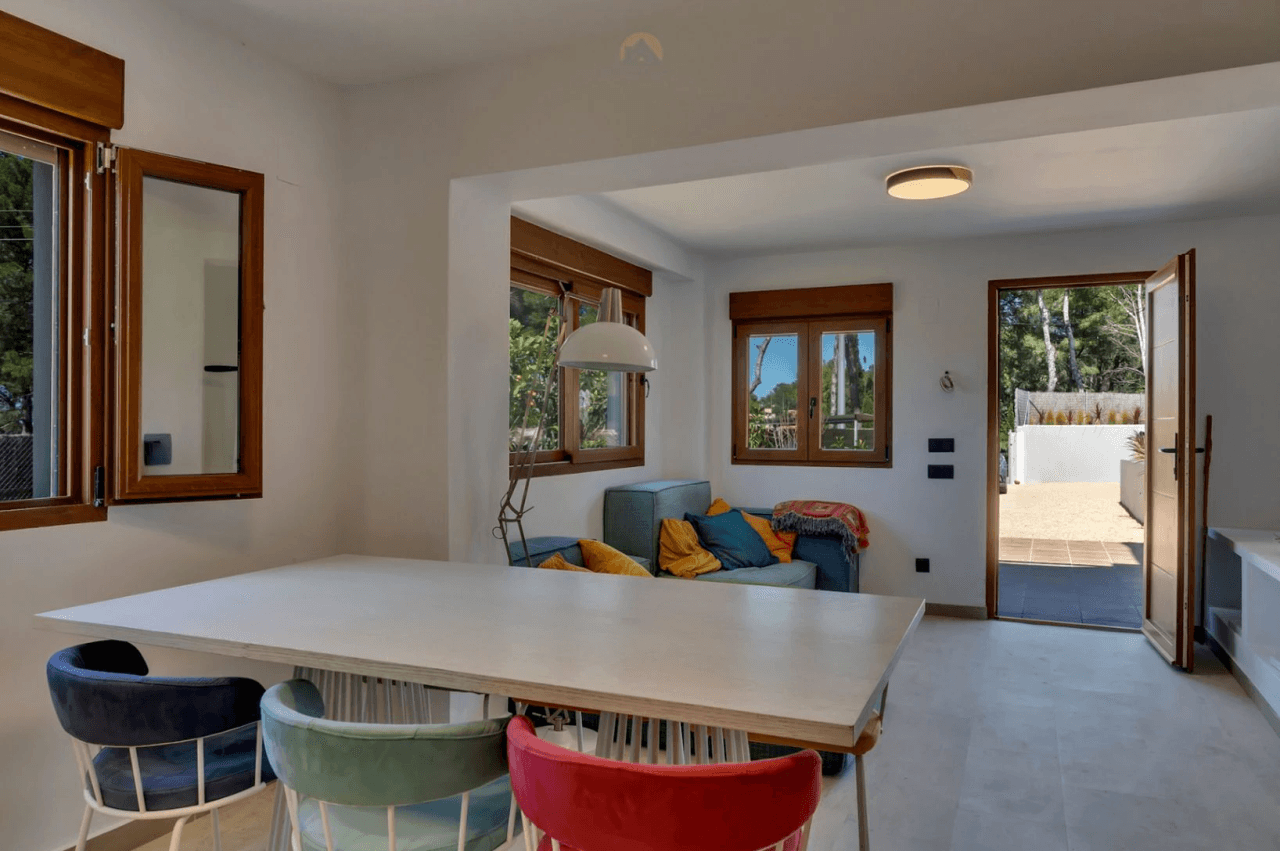 MEDITERRANE VILLA IN EXKLUSIVER LAGE VON JÁVEA – KOMPLETT RENOVIERT 2025
