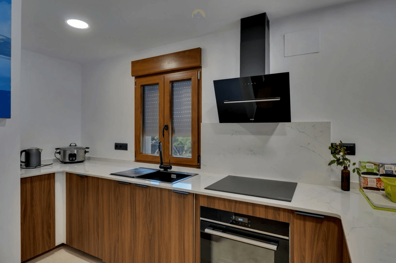 MEDITERRANE VILLA IN EXKLUSIVER LAGE VON JÁVEA – KOMPLETT RENOVIERT 2025