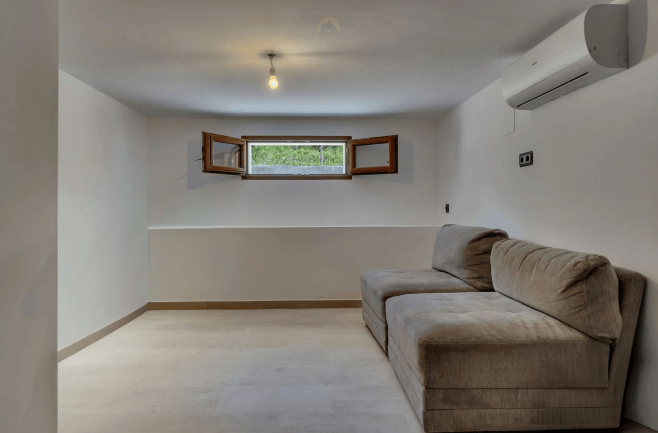 MEDITERRANE VILLA IN EXKLUSIVER LAGE VON JÁVEA – KOMPLETT RENOVIERT 2025